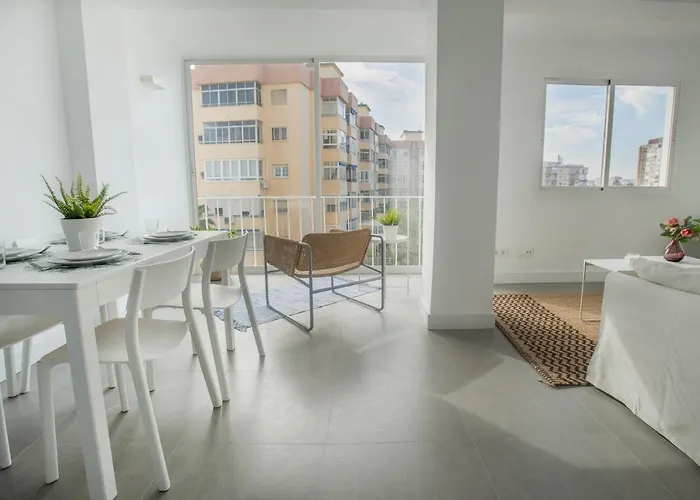 Enjoy Malaga On The Beachfront